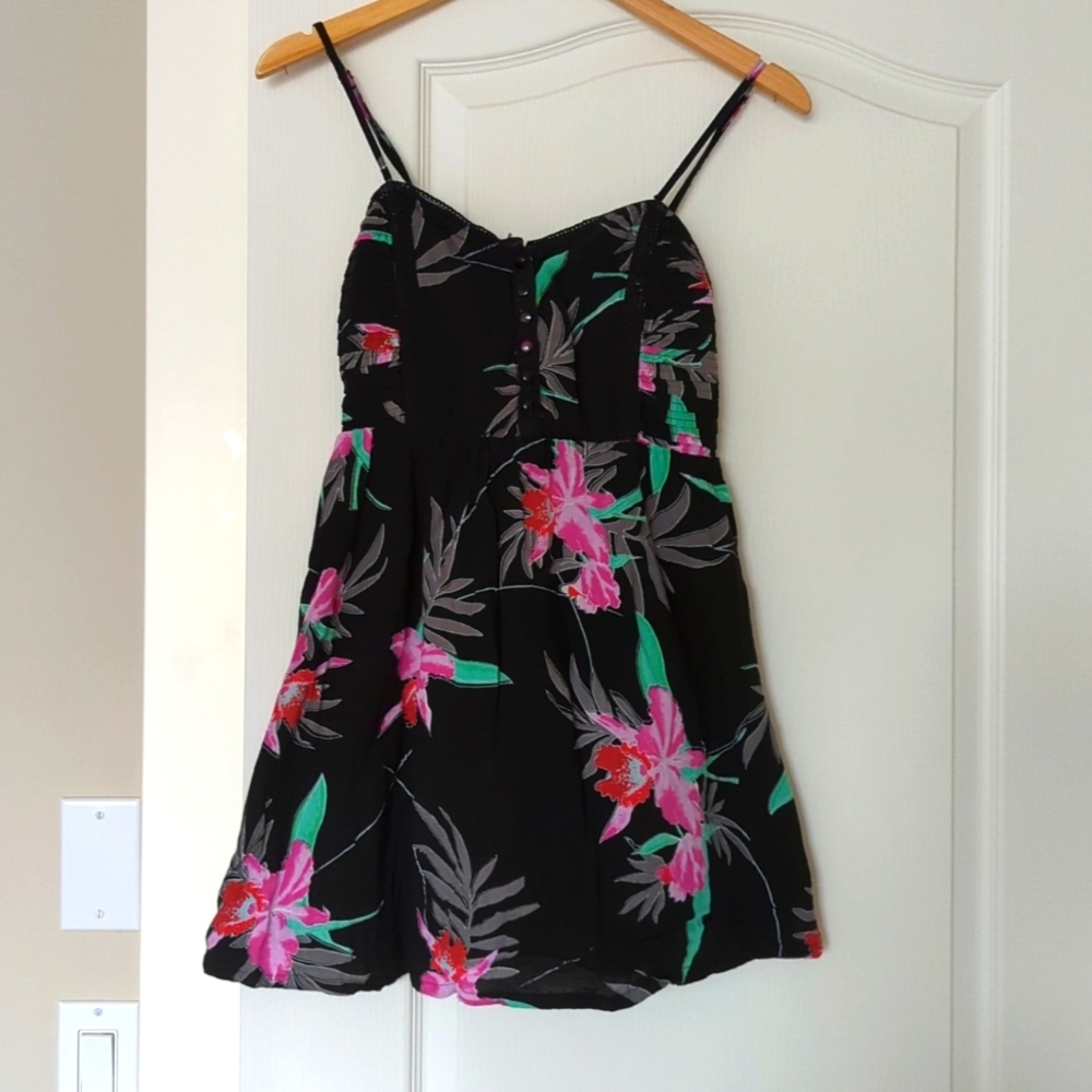 Billabong Summer Floral top